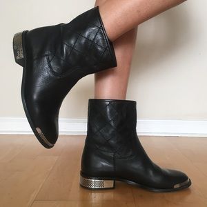 Chanel short quilted boots #38